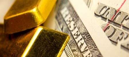 Слабость доллара обеспечивает золото перспективой
