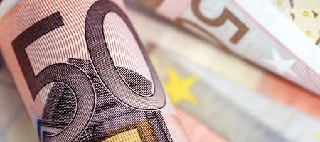 Евро вернулся к росту после пресс-конференции Пауэлла
