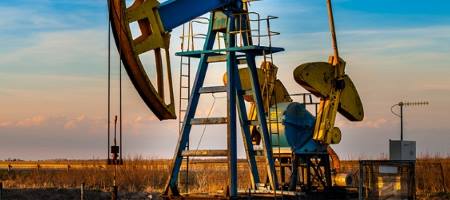 Нефть растет на фоне отчета МЭА