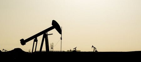 Нефть падает из-за торговых переговоров