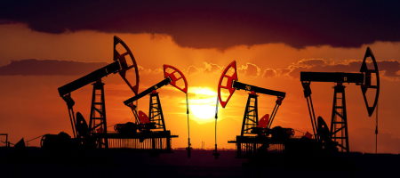 Нефть продолжает рост после сильного падения