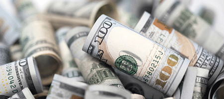 Доллар США взлетел на фоне раскола в Федрезерве